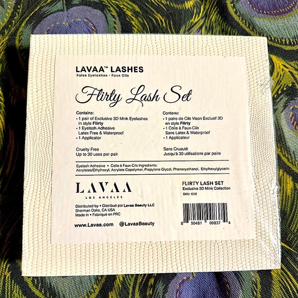 LAVAA “Flirty” Mink Lashes - Picture 2 of 2